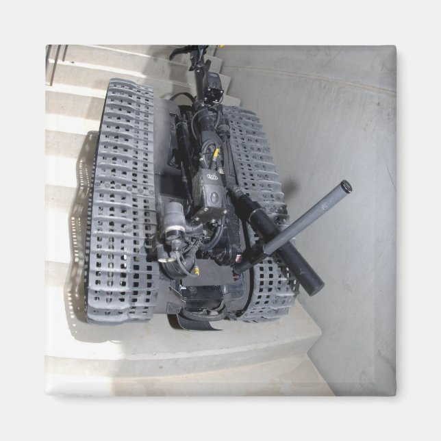 Imã Uma unidade robótica Talon 3B subindo um voo de st (Frente)