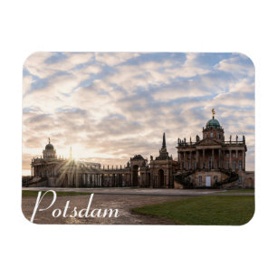 Ímã Universidade de Potsdam ao pôr do sol na Alemanha