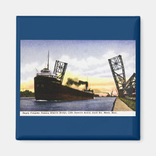 Imã Vagão Vazio Passando Pela Ponte De Base, Soo Lock