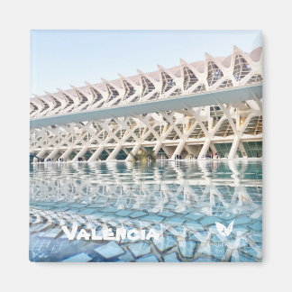 Imã Valencia, Spain - by Velvet Escape