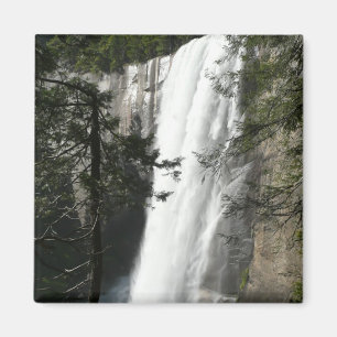 Imã Vernal Falls III no Parque Nacional de Yosemite