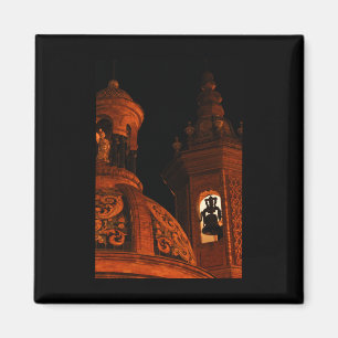 Imã Vertical na Torre Triana Bell