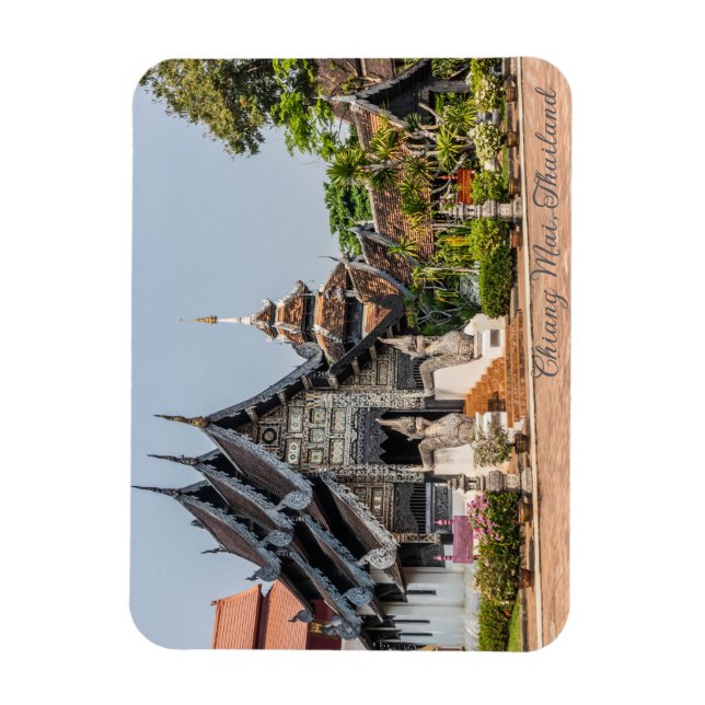 Ímã Viaharn em Wat Chedi Luang, Chiang Mai, Tailândia (Vertical)
