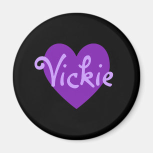 Imã Vickie no roxo