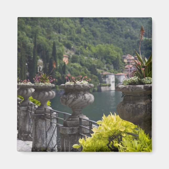 Imã Villa Monastero, jardins e orla do lago, Varenna, (Frente)