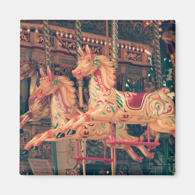 Imã Vintage Fairground Carousel Horses Magnet (Frente)