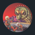 Imã Vintage Science Fiction Giant Centipede Insect War<br><div class="desc">Ilustração vinda de aliens futuristas e robôs imagem de ficção científica. Uma cena clássica de ficção científica em quadrinhos retrô,  com astronautas com armas laser lutando e batendo num monstro enorme. Um inseto assustador de centípede com 100 patas!</div>