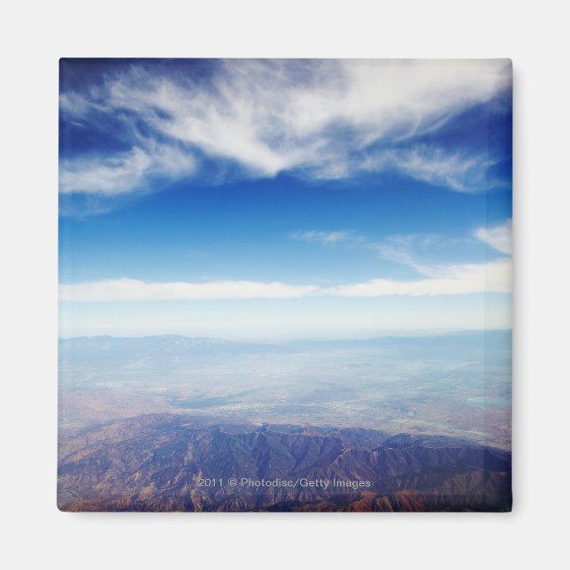 Imã Vista aérea das montanhas vermelhas castanhas (Frente)