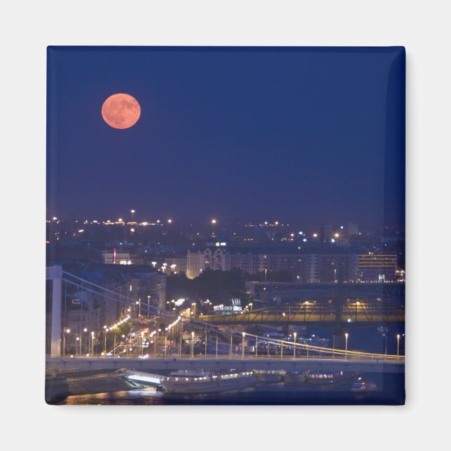 Imã Vista da Bacia dos Pescadores ao lado de Matyas (Frente)