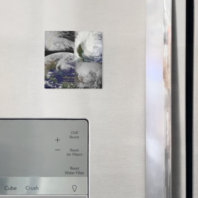 Imã Vista de Colagem de Satélites do Furacão Sandy (In Situ (Fridge))