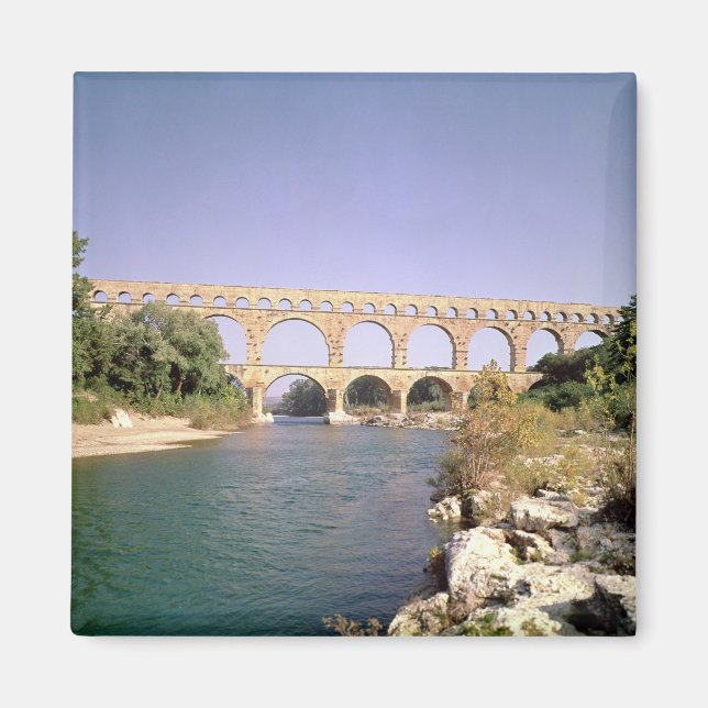 Imã Vista do aqueduto, construída c.19 BC (Frente)