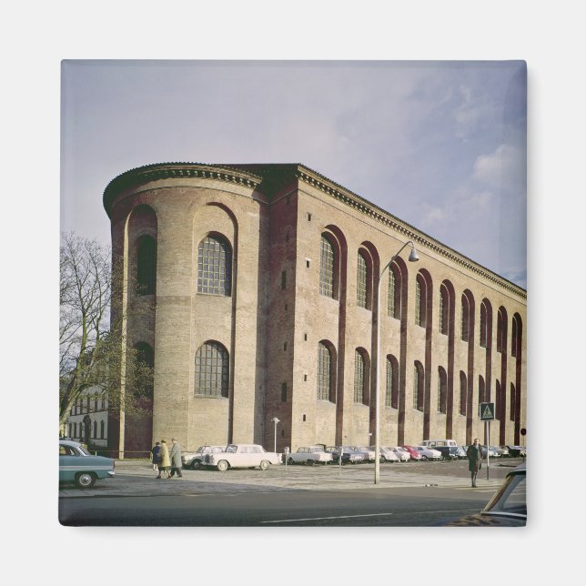 Imã Vista exterior da Aula Palatina, construída c.310 (Frente)