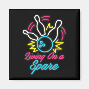 Imã Vivendo Em Uma Boliche De Diversão Pouca Pins De E