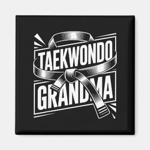 Imã Vovó engraçada de Taekwondo