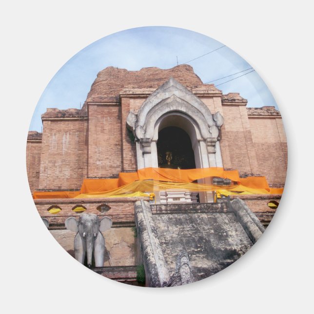 Imã Wat Chedi Luang (Frente)