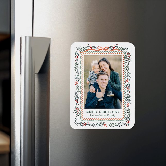 Ímã Whimsical Red Ribbon and Greenery 2 Foto (Criador carregado)