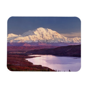 Ímã Wonder Lake e o Mt. Denali ao nascer do sol no