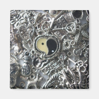 Imã yang charm