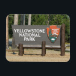 Ímã Yellowstone National Park, sign, Wyoming, U. S.<br><div class="desc">High definition photography of welcome sign Yellowstone National Park,  Wyoming,  United States.  Visit Zazzle shop Carolina Photo To Go for other products and photography.</div>