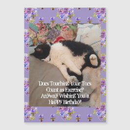 Íman de Gato Tuxedo Feliz Aniversário Tocando Dedo