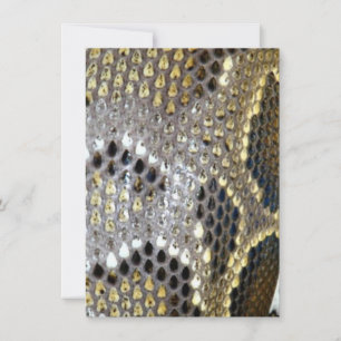 impressão de cobra cinza de modelo de animal preto