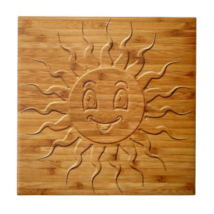 Impressão De Face Solar Sorrindo Esculpida Em Mad