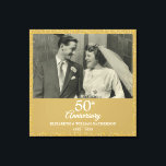 Impressão Em Tela 50ª Foto do Ouro de Aniversário do Amor Corações<br><div class="desc">Um belo aniversário de 50 anos de casamento do ouro,  com o nome de corações de amor de ouro confetti. Personalize com uma foto especial de casamento e detalhes de aniversário definidos em tipografia clássica. Projetado por Thisnotme©</div>
