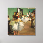 Impressão Em Tela A classe de dança | Edgar Degas<br><div class="desc">The Dance Class (1874) do artista francês Edgar Degas. A pintura original de arte é um óleo na canvas que representa uma sala de ensaios em uma sala de dança no antigo Opéra de Paris. Use as ferramentas de design para adicionar texto personalizado ou personalizar a imagem.</div>