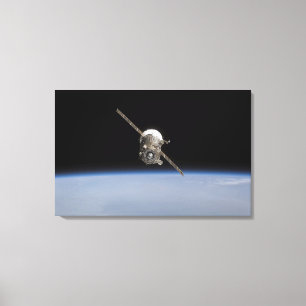 Impressão Em Tela A nave espacial de Soyuz TMA-11 acima do horiz da