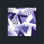 Impressão Em Tela abstrato Legal dos anos 80 | Paixão Púrpura Padrão<br><div class="desc">pop de-arte moderna geométrica moderna do na moda Chic moderno, em uma divertida paleta de amante roxo ultravioleta celebrando os anos 90 e 1980 com gráficos retrô totalmente incríveis. O estilo Memphis aleatório dos anos 80 e 90 incluiu padrões sem costura de zigmas e formas de triângulo em pastéis brilhantes....</div>