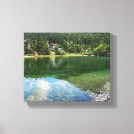 Impressão Em Tela Aldeia Alpina junto a um Lago – Água Cristalina na