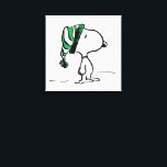 Impressão Em Tela Amendoins | Boné de Neve Verde Snoopy<br><div class="desc">Veja este design de amendoins divertido com Snoopy.</div>