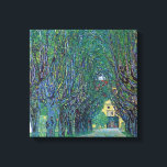 Impressão Em Tela Avenue in Schloss Kammer Park por Gustav Klimt<br><div class="desc">Avenue In Schloss Kammer Park (1912) por Gustav Klimt é uma pintura de simbolismo de arte da Era Vitoriana. Uma vista exterior de um castelo no final de uma longa rua arborizada cercada por belos primavera jardins. Schloss Kammer é um castelo cercado pela água do lago Attersee, no alto da...</div>