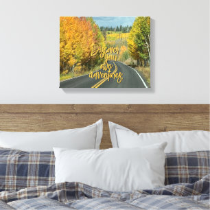 Impressão Em Tela Bela foto de uma estrada sinuosa arborizada de out