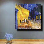 Impressão Em Tela Café Terrace na Noite França Vincent van Gogh<br><div class="desc">Uma bela canvas de arte com a pintura poste-impressionista de Vincent van Gogh (1853-1890),  Cafe Terrace,  na Noite (1888). Criado em Arles,  França em frente a uma popular cafeteria no Rue Du Palais.</div>