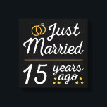 Impressão Em Tela Casados há apenas 15 anos II<br><div class="desc">Lindo design, perfeito para qualquer pessoa que é casada há 15 anos e para uma cerimônia de renovação de votos de casamento. É uma ótima roupa combinando para casais!</div>
