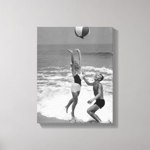 Impressão Em Tela Casal que joga com um Beachball