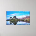 Impressão Em Tela Castelo de Eilean Donan - Escócia<br><div class="desc">Esta tela mostra uma foto de um dos castelos mais icônicos das Terras Altas Escocesas,  o Castelo Eilean Donan</div>