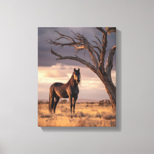 Impressão Em Tela Céu Tempestuoso Cavalo Selvagem Arte da Árvore