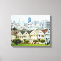 Damas pintadas, casas vitorianas e horizonte