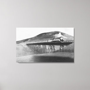 Impressão Em Tela Estrada de ferro limitada da luz do dia sobre