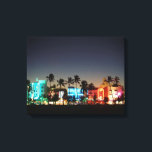 Impressão Em Tela EUA, Flórida, Miami Beach, Ocean Drive, Art Deco<br><div class="desc">Walter Bibikow / DanitaDelimont.com EUA,  América do Norte,  Flórida</div>