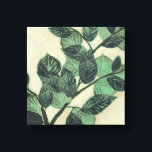 Impressão Em Tela Folhas e Ramificações no Fundo de Creme<br><div class="desc">Folhas e ramos verdes vibrantes descansam sobre um fundo creme nesta impressão por Jennifer Goldberger. À medida que a estação muda, as cores dessas folhas permanecem as mesmas, trazendo uma certa consistência à sua vida.</div>