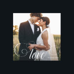 Impressão Em Tela Foto de casamento do Casal de Caligrafia Elegante<br><div class="desc">Guarda de casamento elegante para Newlyweds,  Dia de os namorados,  noivado,  mostrando sua foto de casal favorita com a caligrafia moderna lendo LOVE sobre seu texto personalizado como nomes e / ou data ou uma mensagem pessoal sobre um gradiente escuro para fazer a tipografia se destacar.</div>
