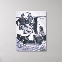 General George A. Custer (1839-76) com seu índio