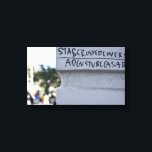 Impressão Em Tela Grafite Shakespeare em camadas cruzadas estreladas<br><div class="desc">Possui uma fotografia original colorida do grafite Shakespeare no lado de um prédio. Fotografado no canto superior oeste da Nova Iorque. Muitas outras fotografias da NYC e da natureza também estão disponíveis neste compro. Não vê exatamente o que está procurando? Entre em contato com Rebecca para ter um produto personalizado...</div>