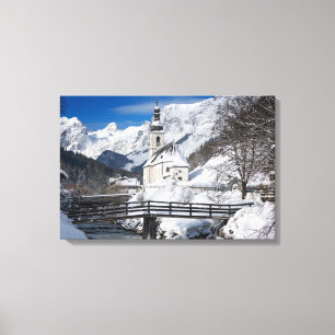 Impressão Em Tela Igreja na neve com montanhas alpes