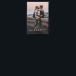 Impressão Em Tela Imagem Personalizada E Texto Simples De Citação De<br><div class="desc">Texto romântico bonito do Amor escrito em fonte na moda elegante. Com a opção de personalizar ou personalizar com fotos de sua escolha. Manutenção exclusiva,  aniversário,  aniversário,  presente de Dia de os namorados ou estocador de Natal. Facilmente personalizável com uma fotografia da sua escolha.</div>