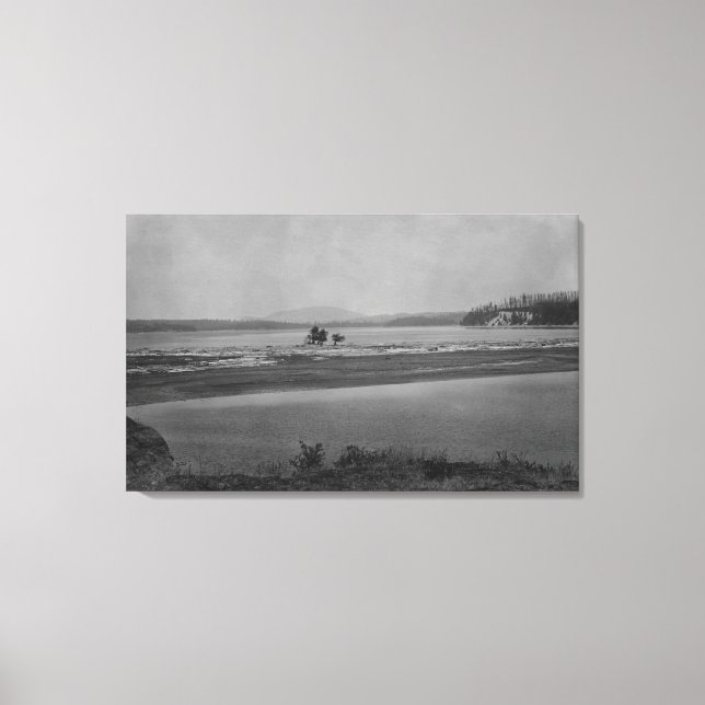 Impressão Em Tela Lopez, WA - View Turtle Back Mountain in distancia (Frente)