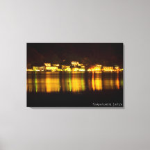 Luz da Cidade à Beira do Lago Céu Noturno Montanha